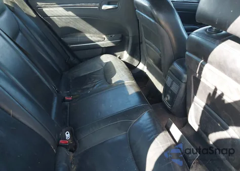 2011 Chrysler 300 Limited z USA, uszkodzony, nr VIN 2C3CA5CG6BH547065